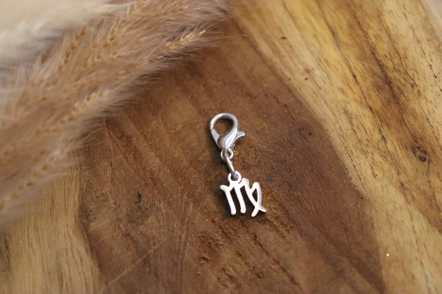 Collier_charms Création de bijoux_Les Secrets d'Enola Bracelet_boucles d'oreilles Pierres de naissances_Fabrication Française.