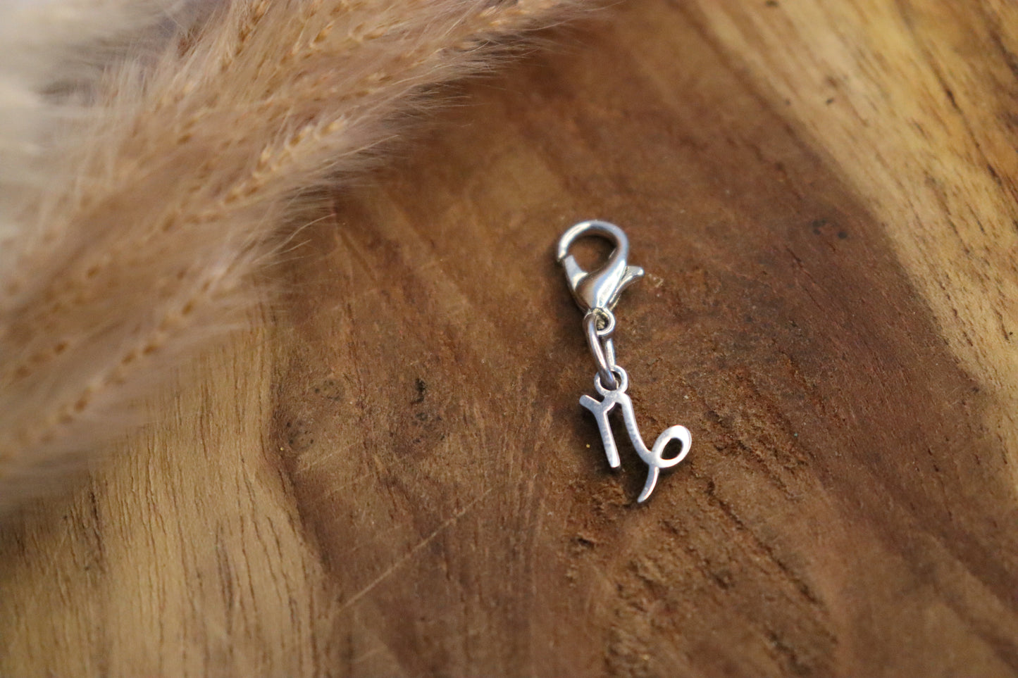 Collier_charms Création de bijoux_Les Secrets d'Enola Bracelet_boucles d'oreilles Pierres de naissances_Fabrication Française.