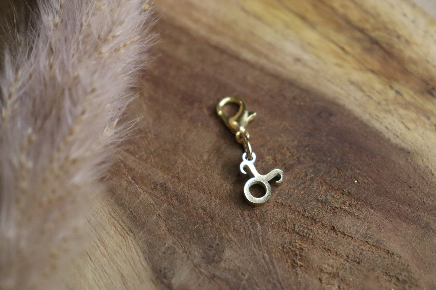 Collier_charms Création de bijoux_Les Secrets d'Enola Bracelet_boucles d'oreilles Pierres de naissances_Fabrication Française.